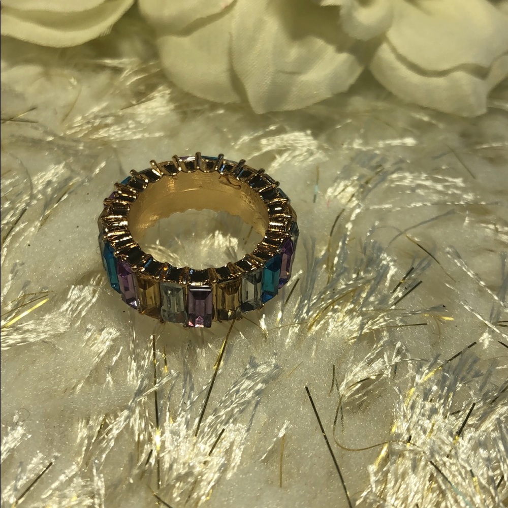 Beautiful ring - Picture 3 of 4